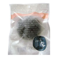 Спонж для умывания конняку MISSHA Natural Soft Jelly Cleansing Puff (Charcoal) - bb-store.ru